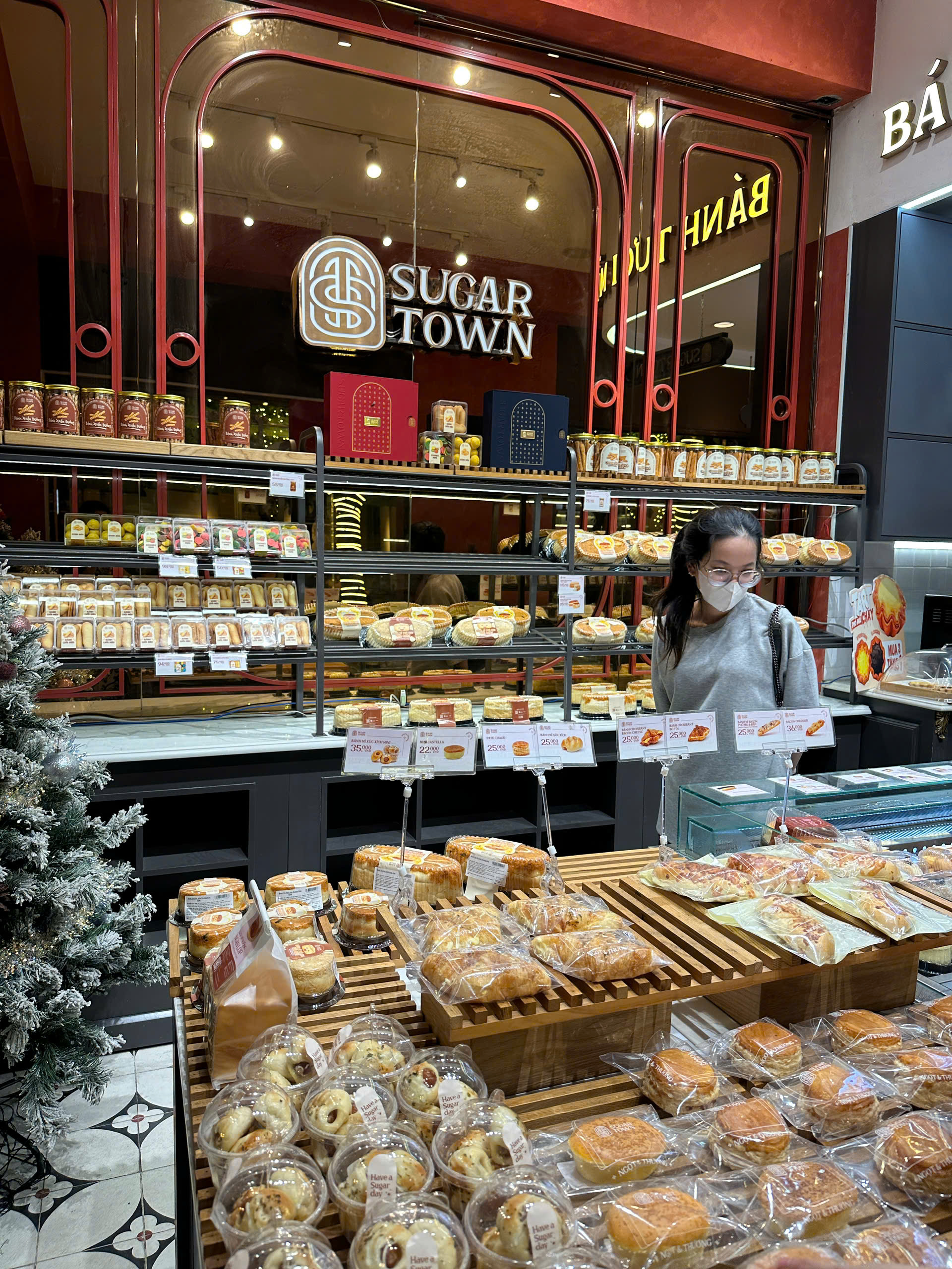 Tình trạng mới nhất tiệm bánh Sugar Town của nghệ sĩ Việt Hương- Ảnh 5. Tình trạng mới nhất tiệm bánh Sugar Town của nghệ sĩ Việt Hương- Ảnh 5.