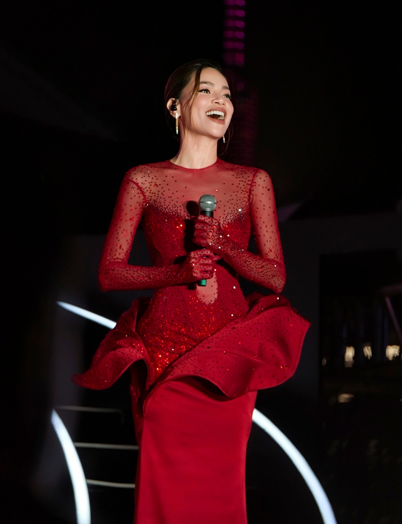 Hồ Ngọc Hà hát thế này mà trở thành sao hạng A- Ảnh 1.