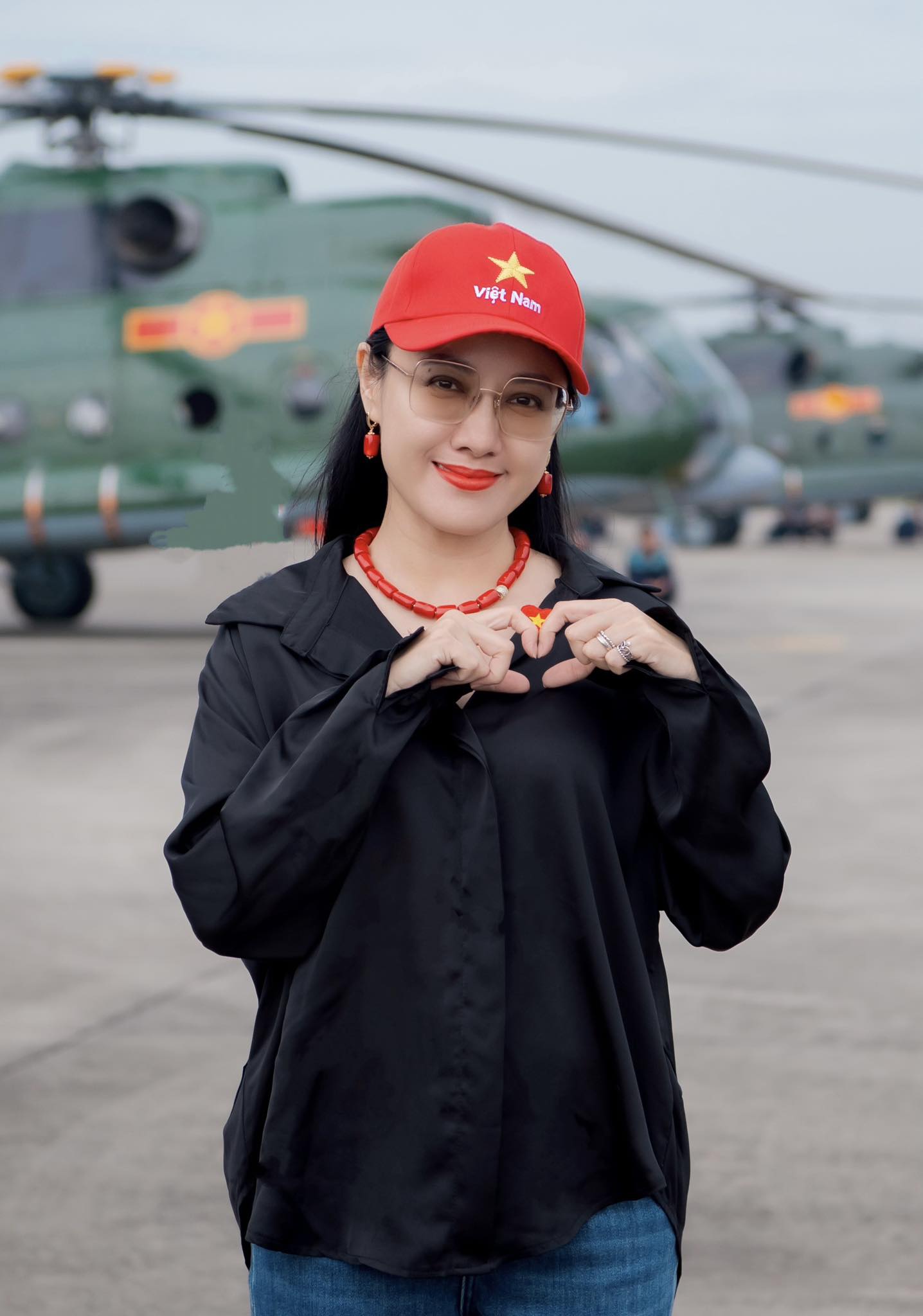 Facebook mạo danh BTV Hoài Anh Facebook mạo danh BTV Hoài Anh