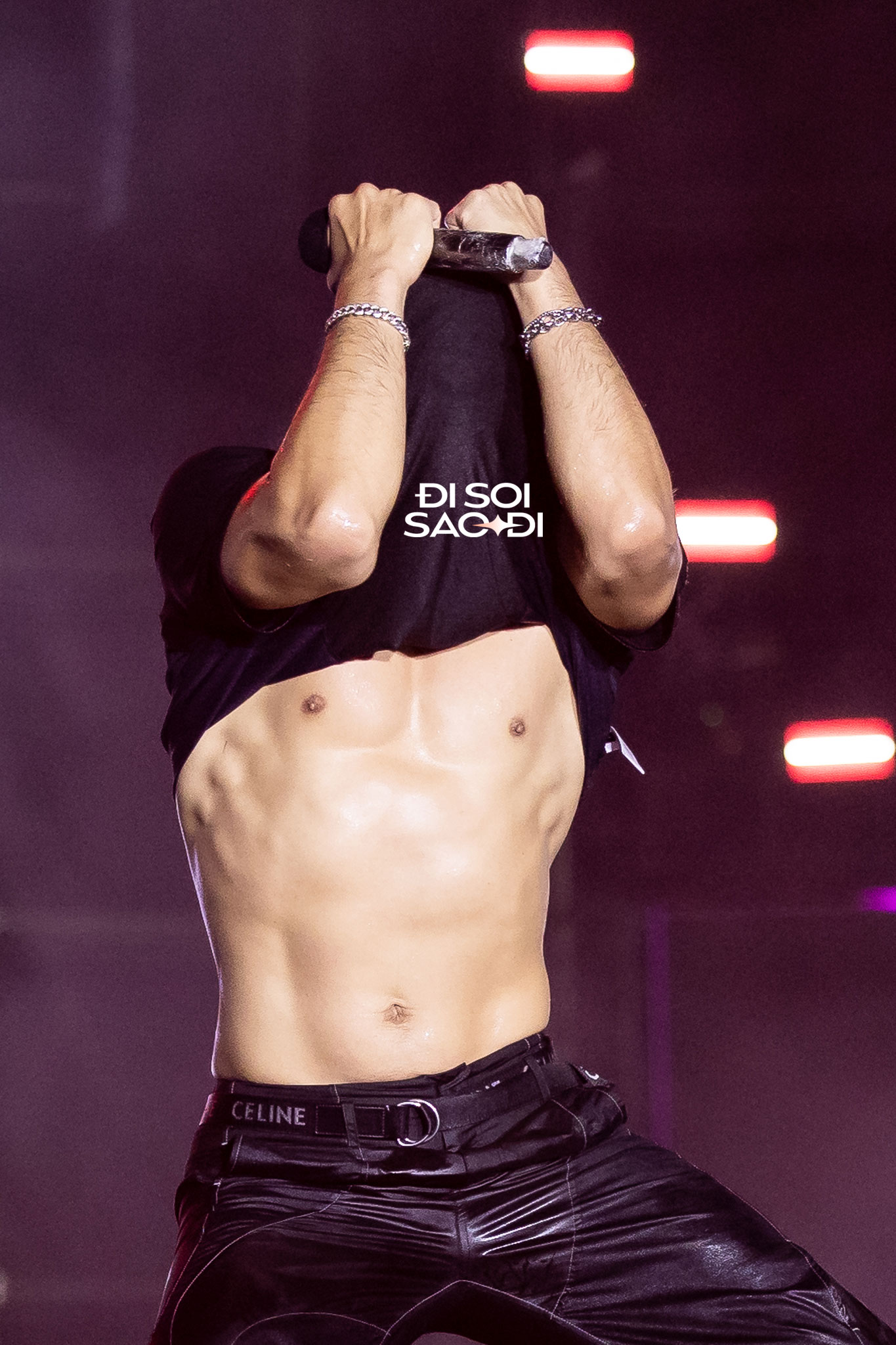 "Ông chú U45" Bi Rain mới đích thực là "bom sex" của WATERBOMB!- Ảnh 1. "Ông chú U45" Bi Rain mới đích thực là "bom sex" của WATERBOMB!- Ảnh 1.