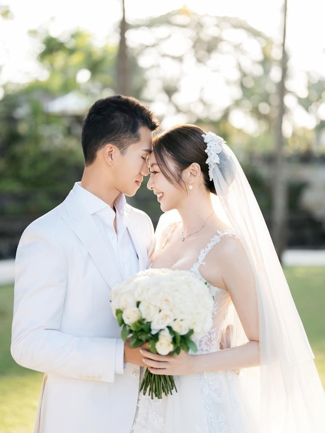 "Mỹ nhân đáng giá 39 tỷ" bất ngờ lên hoa xe lần 2, lập thỏa thuận "2 không" gây choáng với chồng thiếu gia- Ảnh 3. "Mỹ nhân đáng giá 39 tỷ" bất ngờ lên hoa xe lần 2, lập thỏa thuận "2 không" gây choáng với chồng thiếu gia- Ảnh 3.