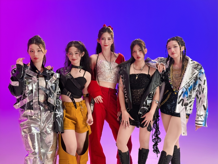 Nể người hát 1 thì nể người sáng tác 10: Ca khúc gây tranh cãi về lyrics lẫn nhạc, như 5 giọng AI gộp lại- Ảnh 5. Nể người hát 1 thì nể người sáng tác 10: Ca khúc gây tranh cãi về lyrics lẫn nhạc, như 5 giọng AI gộp lại- Ảnh 5.