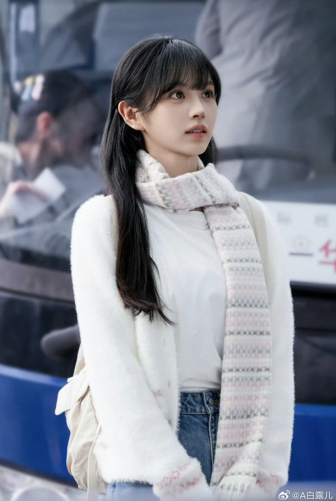 Màn cầu hôn đang viral khắp Trung Quốc: Nhà trai là nam thần học đường cao 1m90, nhà gái ngoan xinh yêu nhất trên đời- Ảnh 4. Màn cầu hôn đang viral khắp Trung Quốc: Nhà trai là nam thần học đường cao 1m90, nhà gái ngoan xinh yêu nhất trên đời- Ảnh 4.