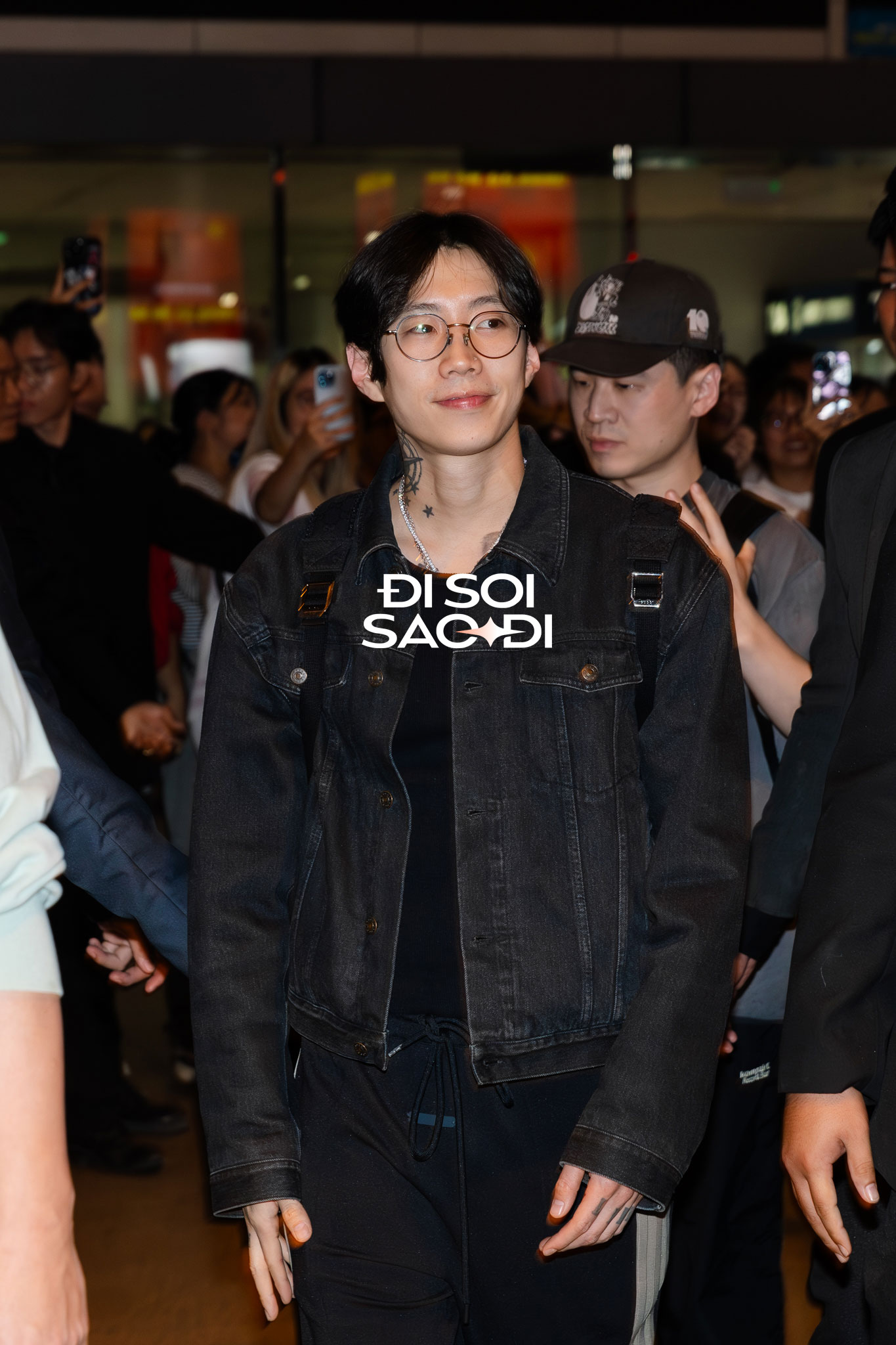 Dàn sao WATERBOMB ngày 2 đổ bộ Tân Sơn Nhất: Hwasa - EXID sexy Dàn sao WATERBOMB ngày 2 đổ bộ Tân Sơn Nhất: Hwasa - EXID sexy