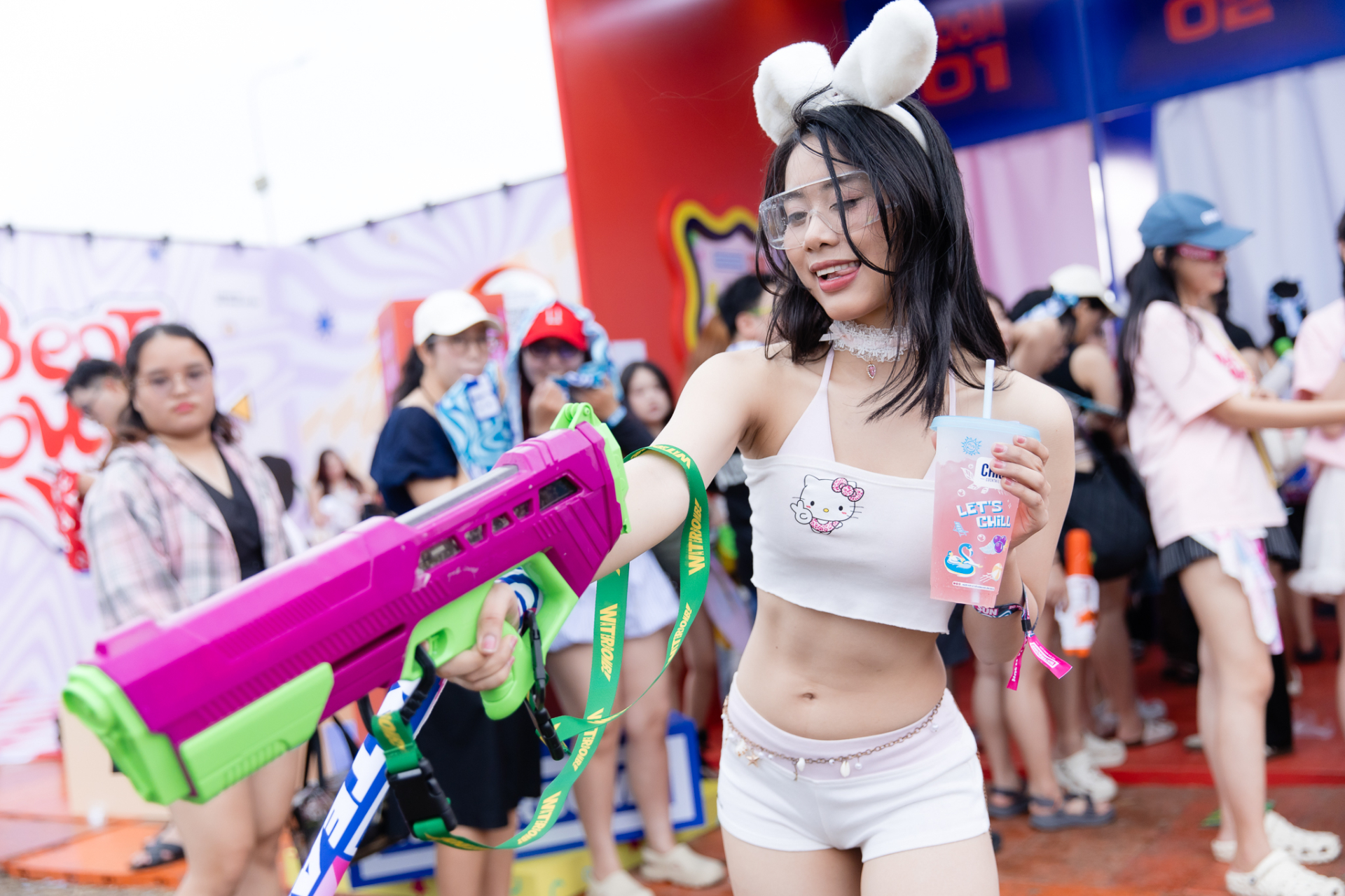 Zoom cận những cô nàng nóng bỏng nhất tối nay!- Ảnh 3.