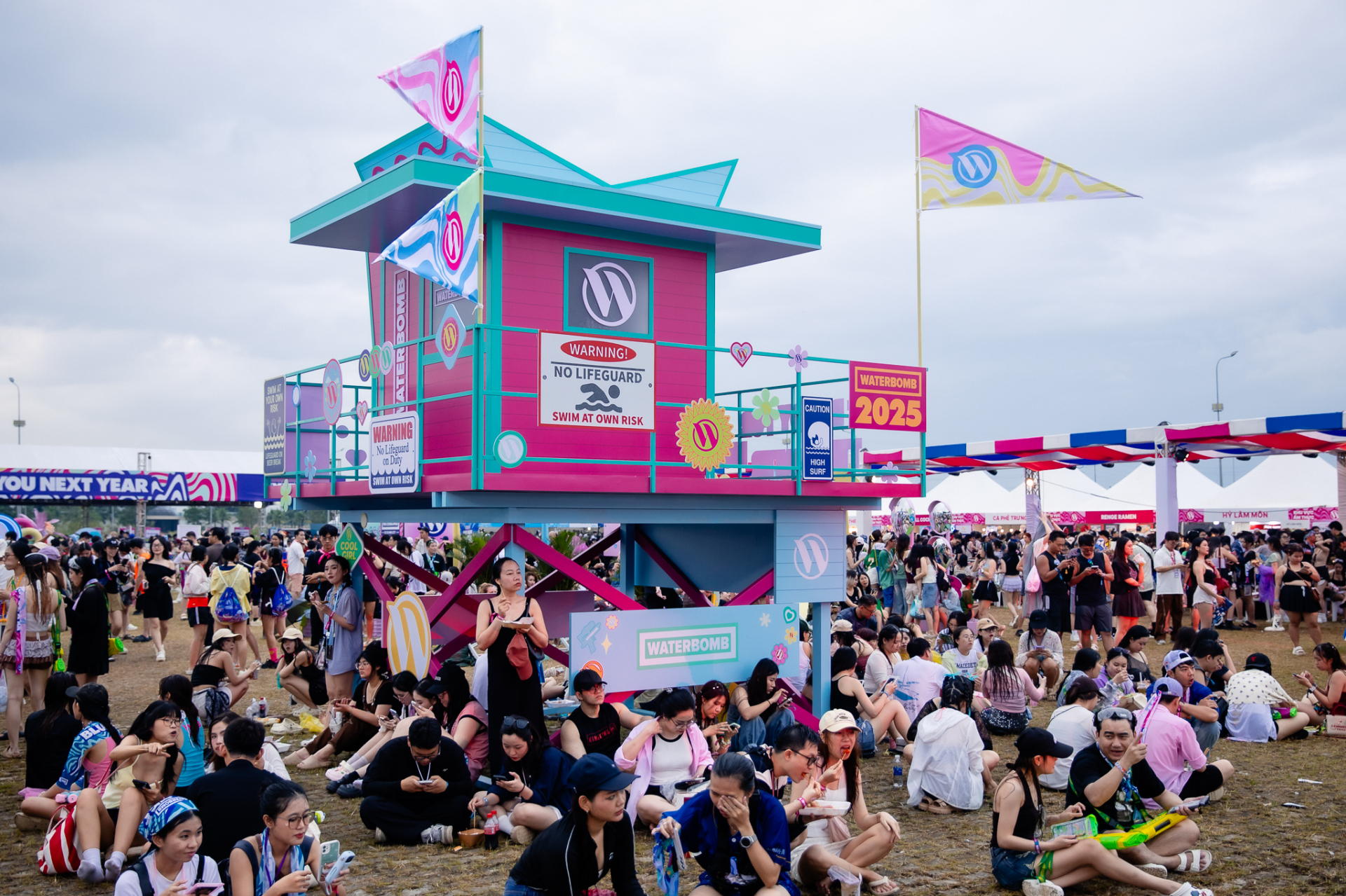 Zoom cận những cô nàng nóng bỏng nhất tối nay!- Ảnh 14.