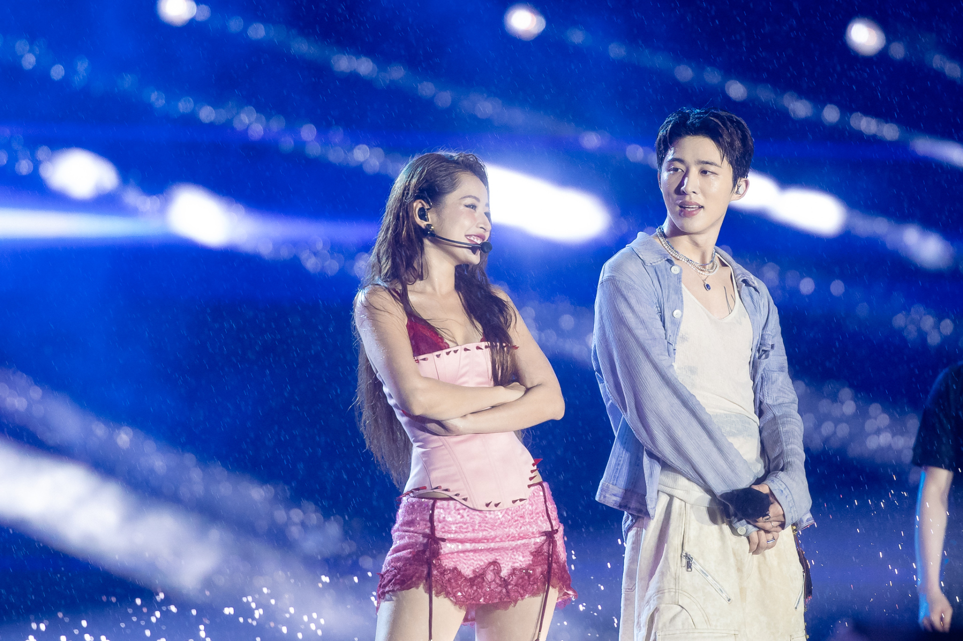 Chi Pu chưa lúc nào ngừng xinh, nhưng visual tại WATERBOMB lại lên 1 đẳng cấp khác- Ảnh 10.