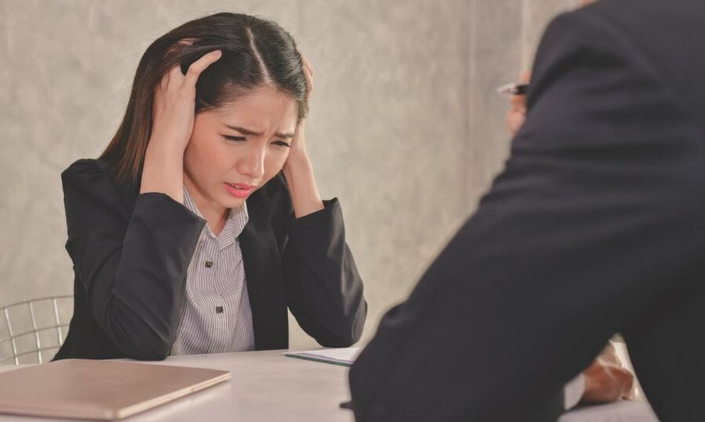 Nhà tuyển dụng nam hỏi: "Cái gì lúc mềm lúc cứng?", cô gái trẻ trả lời một câu khiến ứng viên còn lại ngượng chín mặt và được nhận luôn- Ảnh 1.