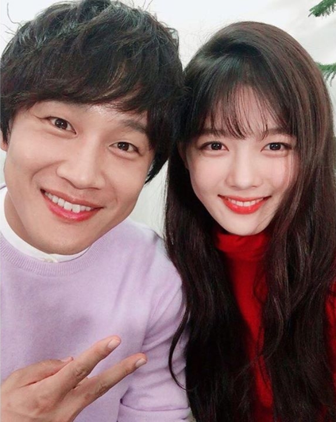 Kim Yoo Jung ngất xỉu đột ngột- Ảnh 3. Kim Yoo Jung ngất xỉu đột ngột- Ảnh 3.