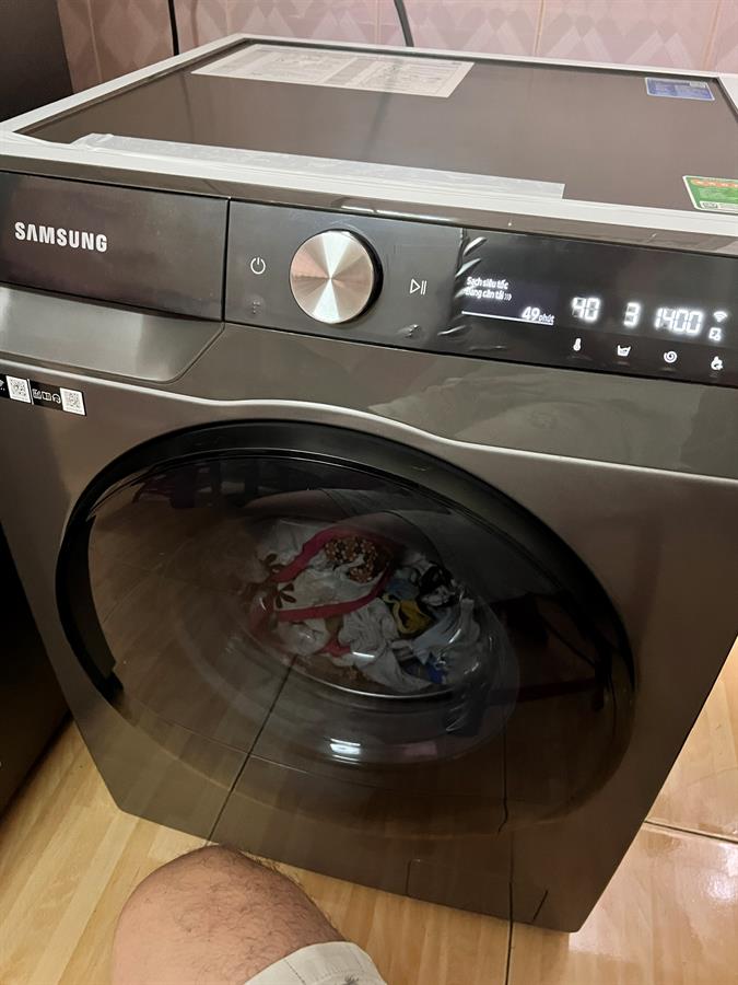 Sai lầm khiến quần áo sấy xong nhăn như "giẻ lau": 5 mẹo "vàng" lấy đồ ra là phẳng phiu, ai dùng máy giặt sấy cũng phải biết- Ảnh 3. Sai lầm khiến quần áo sấy xong nhăn như "giẻ lau": 5 mẹo "vàng" lấy đồ ra là phẳng phiu, ai dùng máy giặt sấy cũng phải biết- Ảnh 3.