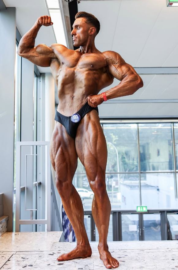 Quái vật thể hình có một không hai trên thế giới, xem ảnh chỉ có sốc- Ảnh 4.