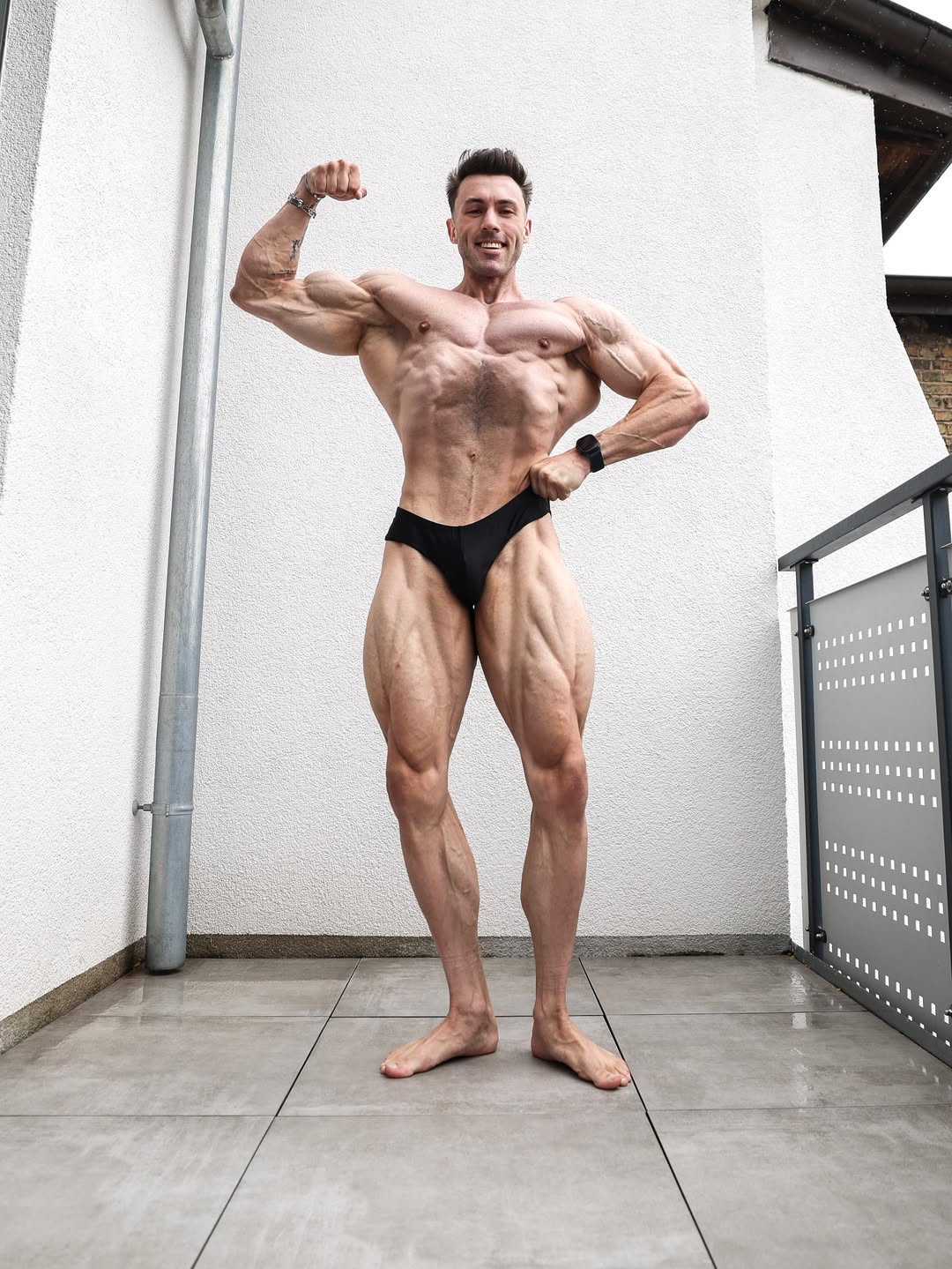 Quái vật thể hình có một không hai trên thế giới, xem ảnh chỉ có sốc- Ảnh 3.