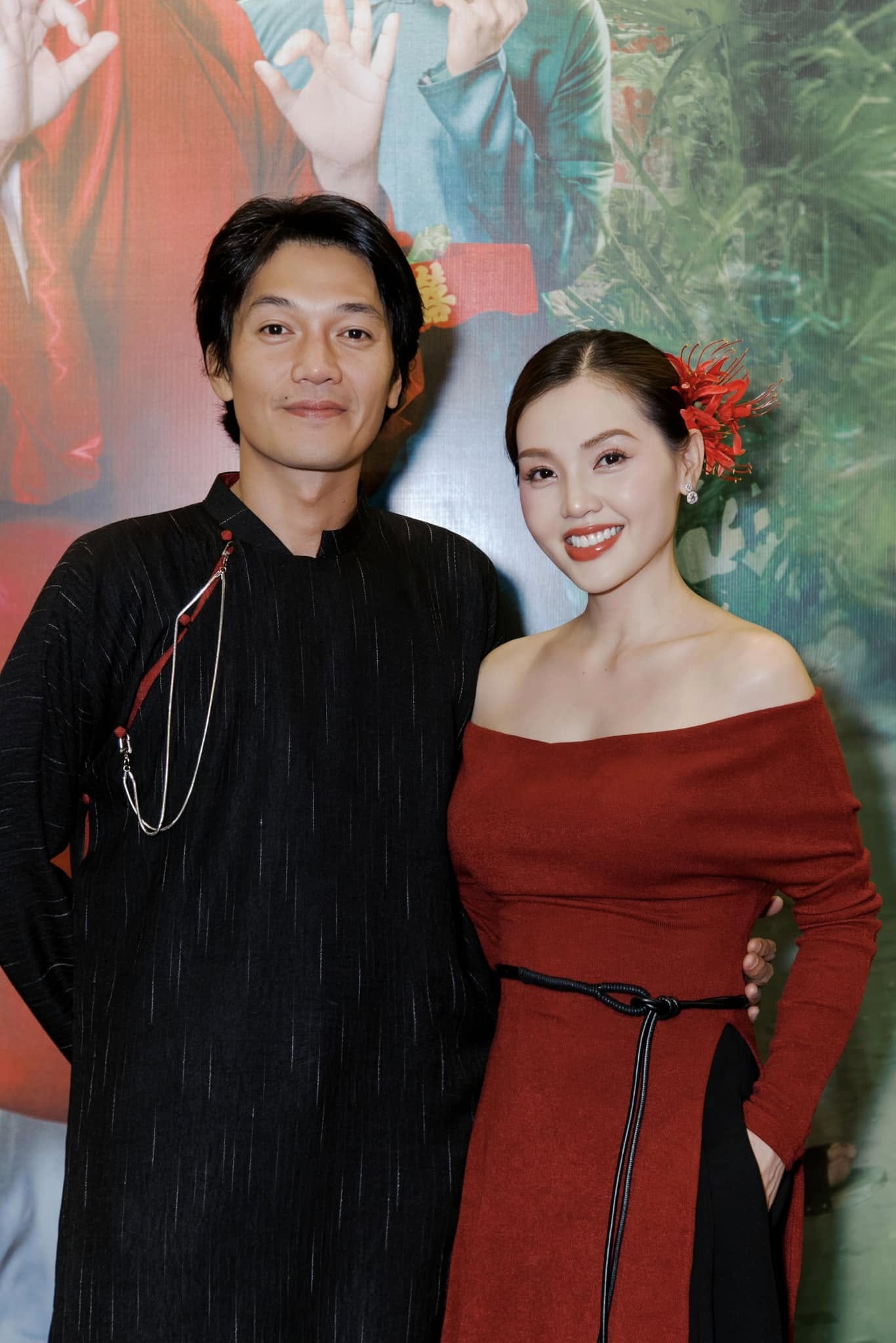 Ngôi sao đắt show nhất Việt Nam: Cát xê 1 tỷ/phim, mỗi ngày được vợ phát cho 200.000 đồng- Ảnh 7. Ngôi sao đắt show nhất Việt Nam: Cát xê 1 tỷ/phim, mỗi ngày được vợ phát cho 200.000 đồng- Ảnh 7.