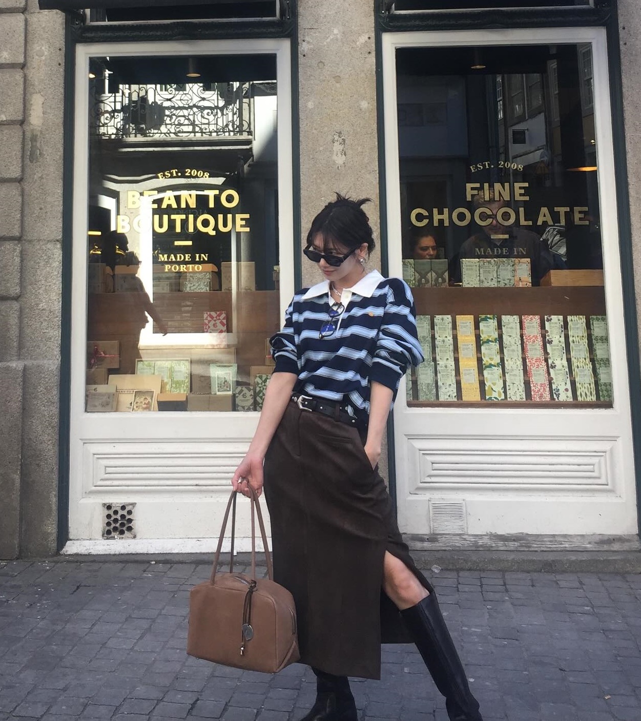 Chân váy phải đi cùng 4 kiểu áo mùa đông này mới đẹp xuất sắc- Ảnh 9. Chân váy phải đi cùng 4 kiểu áo mùa đông này mới đẹp xuất sắc- Ảnh 9.