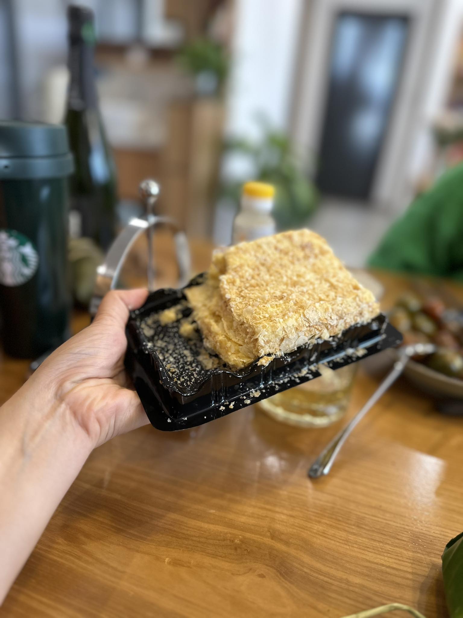 Chiếc bánh 85.000 khiến 2000 người Chiếc bánh 85.000 khiến 2000 người