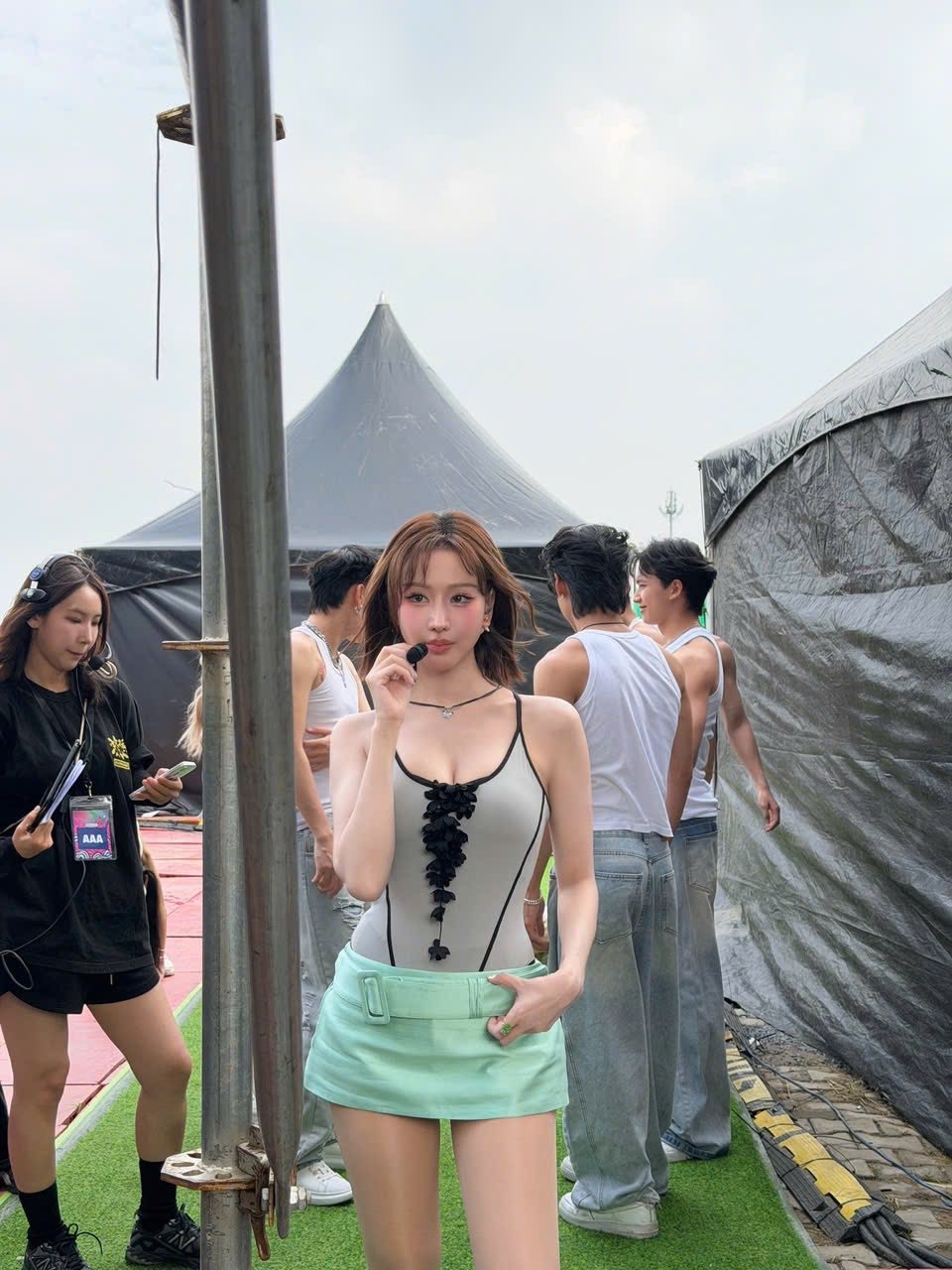 Tóc Tiên gọi MIN bằng Tóc Tiên gọi MIN bằng