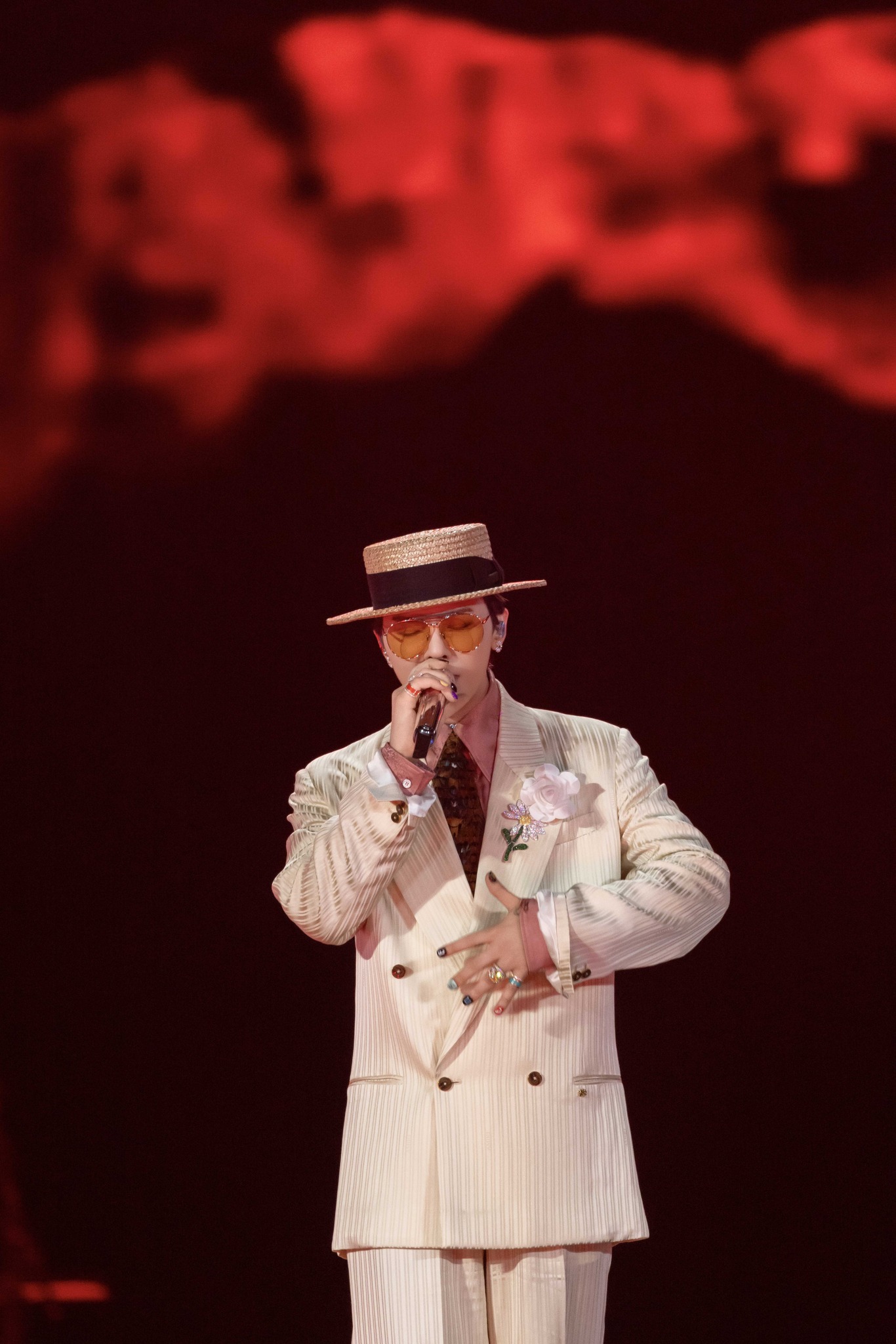 Câu nói "đắt nhất" của G-DRAGON ở concert Hà Nội khiến 100 nghìn người "khóc ròng"- Ảnh 7.