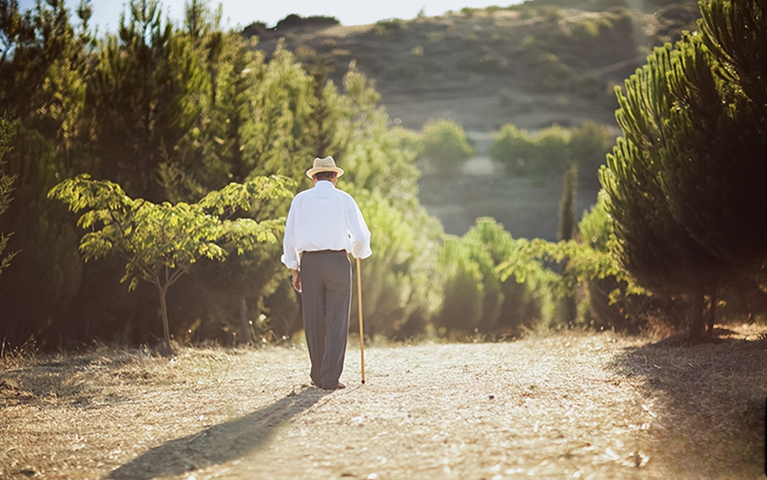 Cho con gái vay 5 tỷ đồng mua nhà, hàng tháng con đều trả đúng hạn: Vừa thấy 1 tờ giấy trong thùng rác, tôi muốn đòi tiền ngay- Ảnh 3. Cho con gái vay 5 tỷ đồng mua nhà, hàng tháng con đều trả đúng hạn: Vừa thấy 1 tờ giấy trong thùng rác, tôi muốn đòi tiền ngay- Ảnh 3.