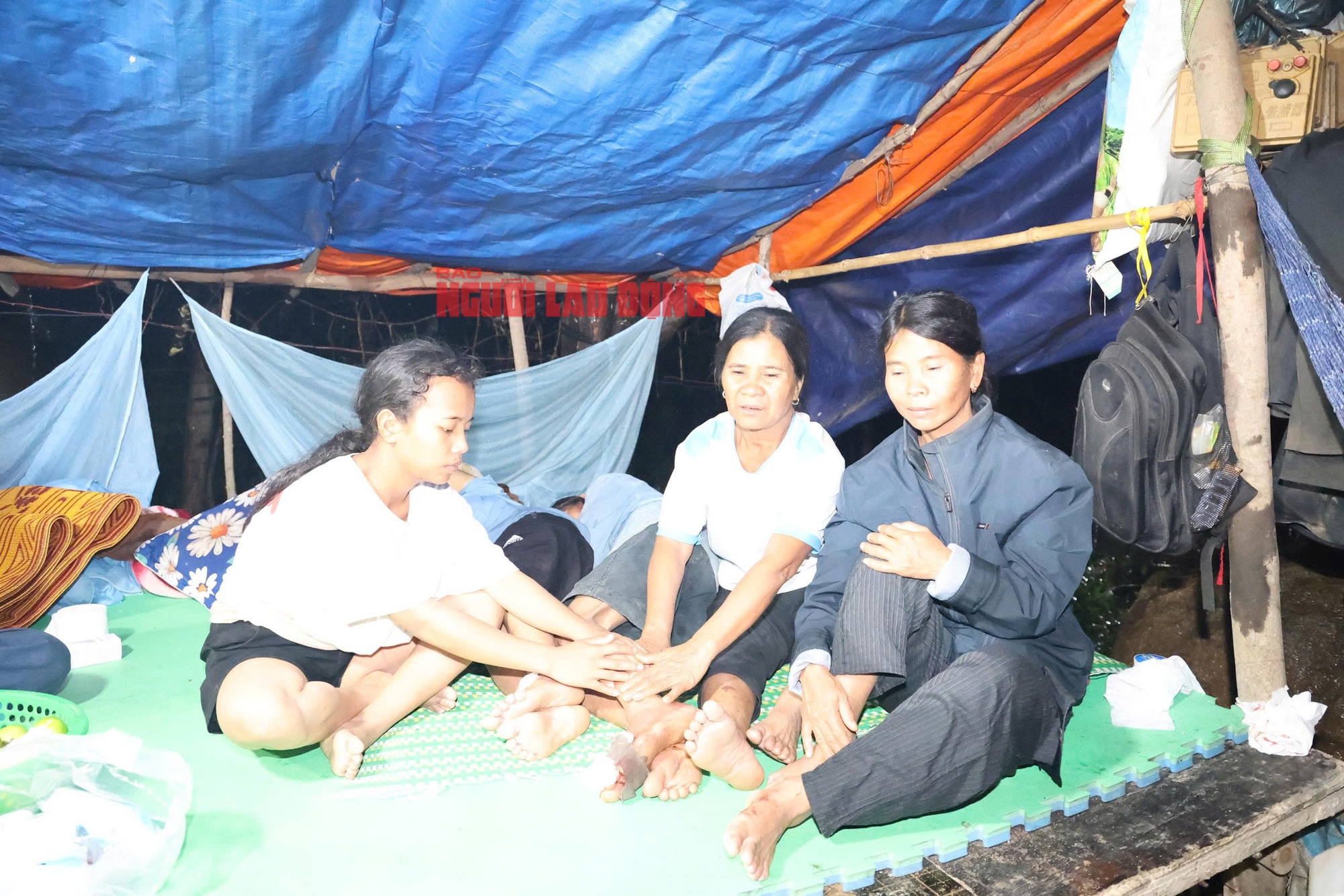 Kh&aacute;nh H&ograve;a: Sạt lở nghi&ecirc;m trọng tr&ecirc;n đ&egrave;o Kh&aacute;nh L&ecirc; v&agrave; Kh&aacute;nh Sơn, &iacute;t nhất 6 người chết- Ảnh 4.