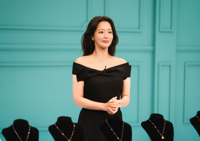 Cho tiền tỷ cũng đừng xem phim Hàn nhạt ơi là nhạt này: Rating thấp khủng khiếp, quốc bảo nhan sắc cũng không cứu nổi- Ảnh 2. Cho tiền tỷ cũng đừng xem phim Hàn nhạt ơi là nhạt này: Rating thấp khủng khiếp, quốc bảo nhan sắc cũng không cứu nổi- Ảnh 2.