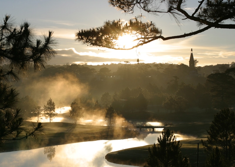 Vượt qua Pháp và Ý, đại diện duy nhất của Việt Nam lọt top 7 điểm đón bình minh hàng đầu thế giới- Ảnh 1. Vượt qua Pháp và Ý, đại diện duy nhất của Việt Nam lọt top 7 điểm đón bình minh hàng đầu thế giới- Ảnh 1.
