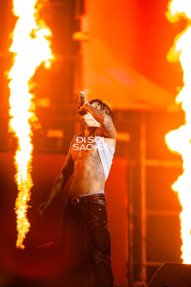 Vạn vật đều lác mắt trước cơ bụng Vạn vật đều lác mắt trước cơ bụng