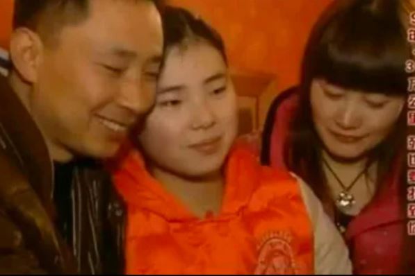 Bé gái 6 tuổi bị bắt cóc, bán đi nhiều nơi: Nhờ 1 chi tiết mà 9 năm sau, em được giải cứu ngoạn mục như phim!- Ảnh 2.