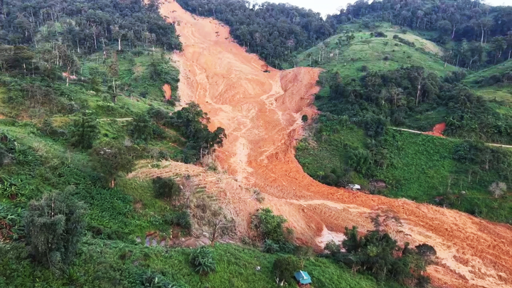 Toàn cảnh vụ sạt lở núi kinh hoàng ở Đà Nẵng khiến 3 người mất tích- Ảnh 2.