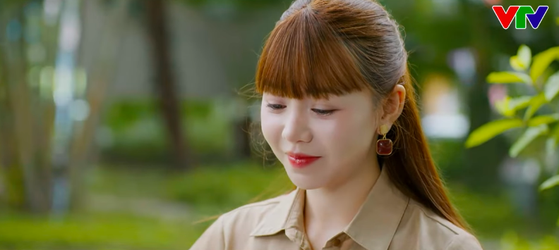 Nữ chính phim Việt giờ vàng được khen nức nở vì quá xinh, khán giả rần rần hỏi địa chỉ mua váy áo- Ảnh 5. Nữ chính phim Việt giờ vàng được khen nức nở vì quá xinh, khán giả rần rần hỏi địa chỉ mua váy áo- Ảnh 5.