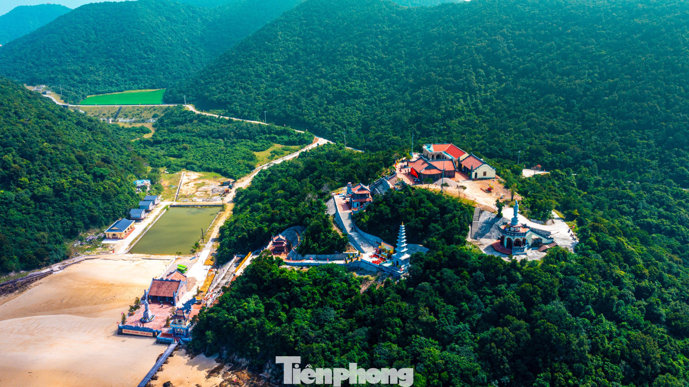 Điều đặc biệt ở hòn đảo được ví như cột mốc trên biển của Tổ quốc- Ảnh 16.