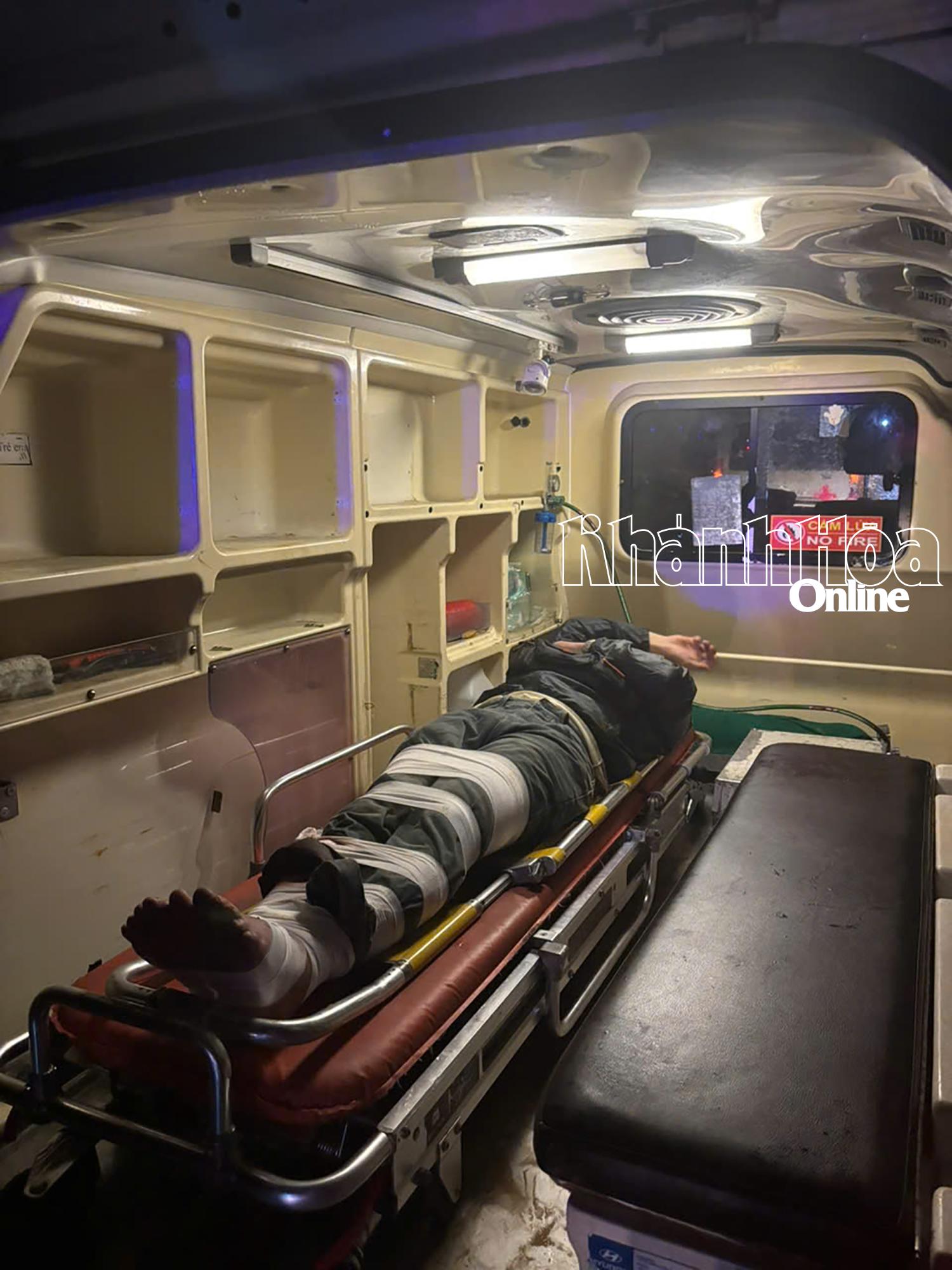 Cận cảnh hiện trường vụ sạt lở đèo Khánh Lê khiến 6 người thiệt mạng- Ảnh 17. Cận cảnh hiện trường vụ sạt lở đèo Khánh Lê khiến 6 người thiệt mạng- Ảnh 17.