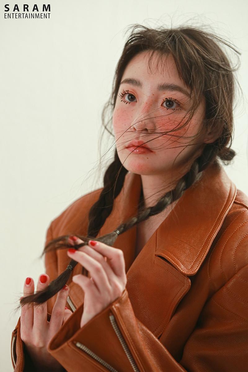 Mỹ nhân là ngoại lệ của Lee Min Ho: Nhan sắc độc bản đập tan mọi chuẩn mực, không biết khen bao nhiêu mới đủ- Ảnh 4. Mỹ nhân là ngoại lệ của Lee Min Ho: Nhan sắc độc bản đập tan mọi chuẩn mực, không biết khen bao nhiêu mới đủ- Ảnh 4.