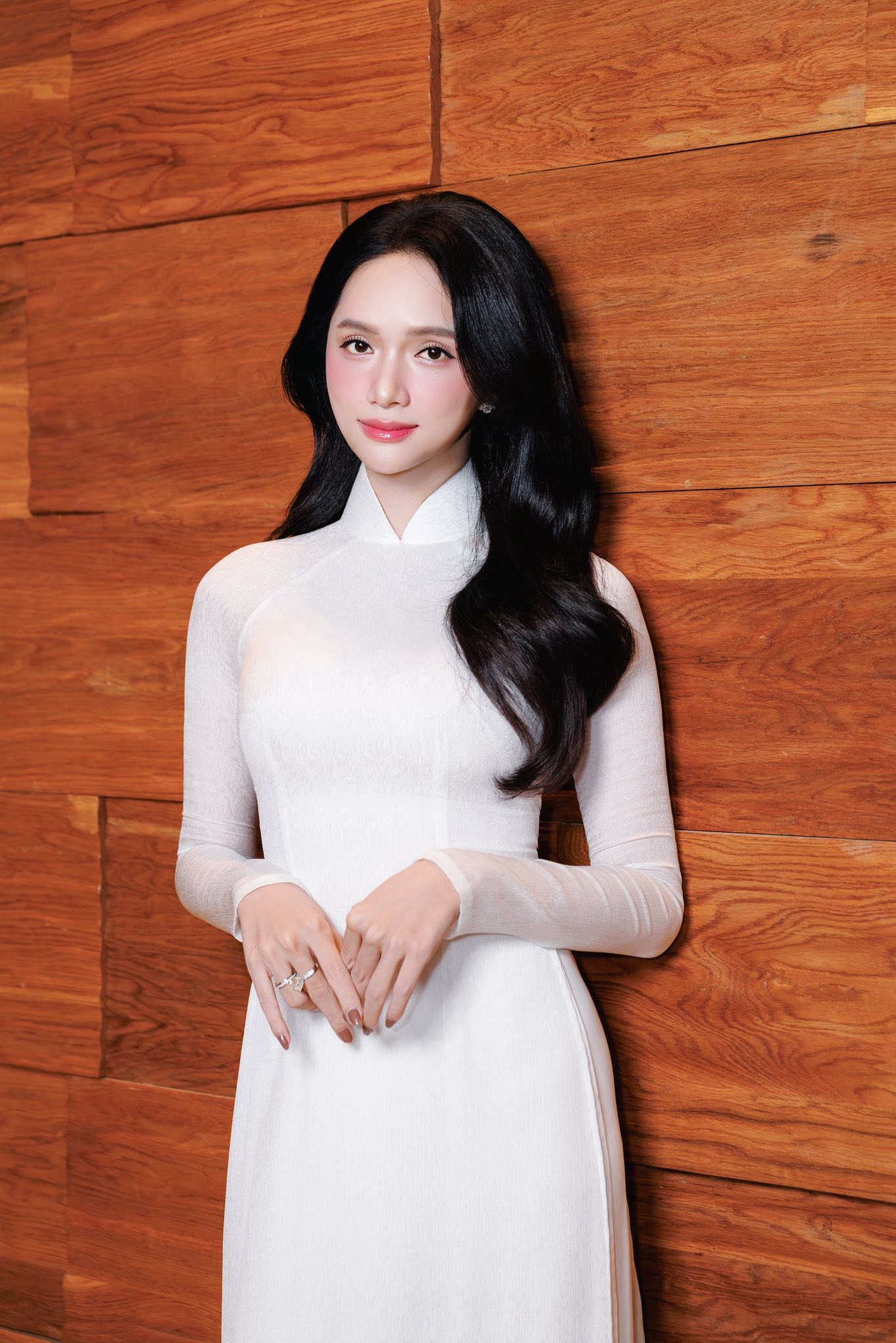 Quyết định quan trọng của Hương Giang trước thềm phần thi trang phục dân tộc tại Miss Universe- Ảnh 2. Quyết định quan trọng của Hương Giang trước thềm phần thi trang phục dân tộc tại Miss Universe- Ảnh 2.