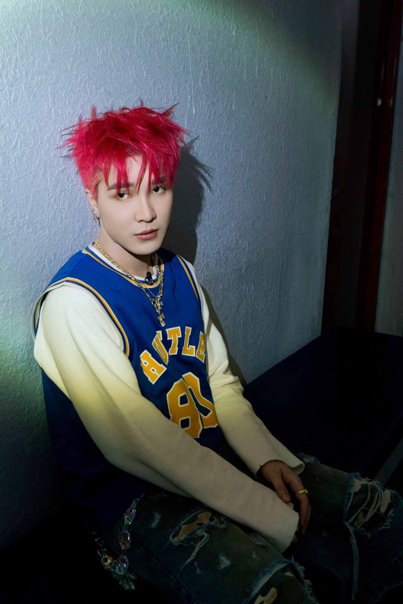 Trấn Thành nói thẳng OgeNus: “Em là mama boy đấy, bây giờ đã tách mẹ ra chưa?”- Ảnh 1. Trấn Thành nói thẳng OgeNus: “Em là mama boy đấy, bây giờ đã tách mẹ ra chưa?”- Ảnh 1.