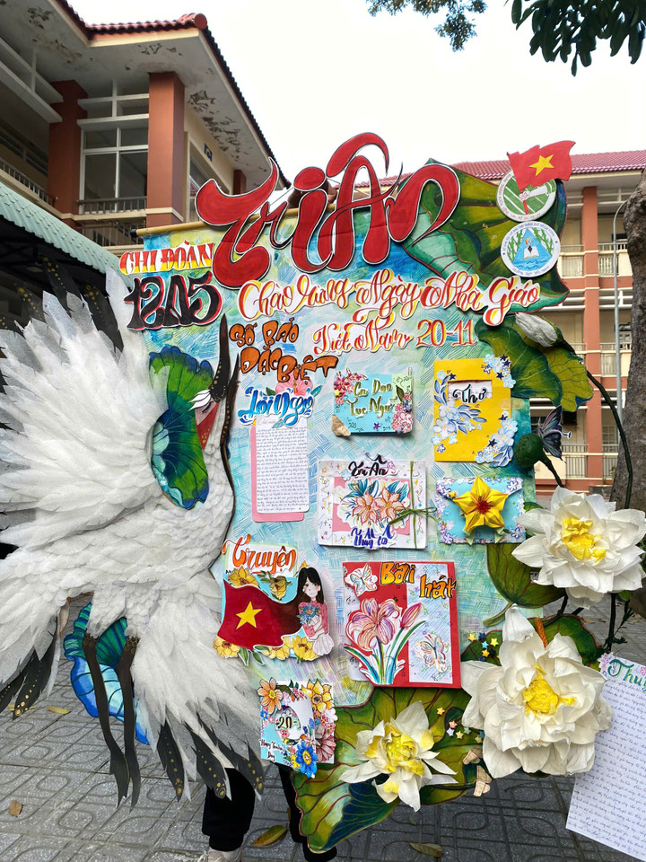 Loạt báo tường gây sốt dịp 20/11, học sinh khoe tài cực chất- Ảnh 17.