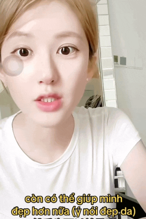 Bí quyết dưỡng nhan của Triệu Lộ Tư: Da xanh xao cũng hóa hồng hào rất đẹp!- Ảnh 11. Bí quyết dưỡng nhan của Triệu Lộ Tư: Da xanh xao cũng hóa hồng hào rất đẹp!- Ảnh 11.