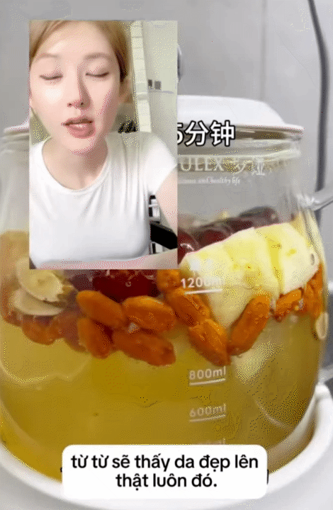 Bí quyết dưỡng nhan của Triệu Lộ Tư: Da xanh xao cũng hóa hồng hào rất đẹp!- Ảnh 14. Bí quyết dưỡng nhan của Triệu Lộ Tư: Da xanh xao cũng hóa hồng hào rất đẹp!- Ảnh 14.