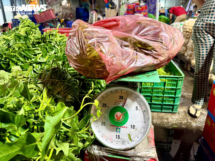 Rau dưa đắt "khét lẹt", hơn cả thịt cá- Ảnh 4.