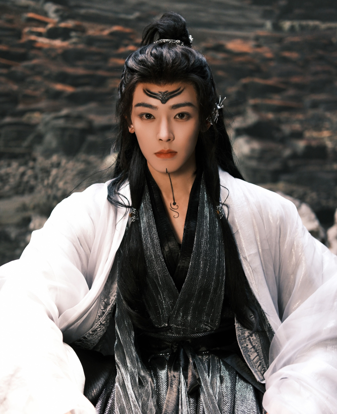 Mỹ nam cổ trang đẹp nhất cúi đầu hoảng loạn vì 1 câu nói của fan- Ảnh 6.