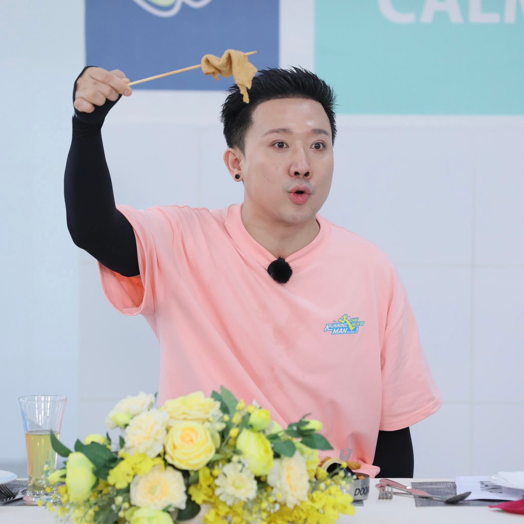 Dụi mắt 7749 lần vẫn không tin đây là Trấn Thành- Ảnh 1.