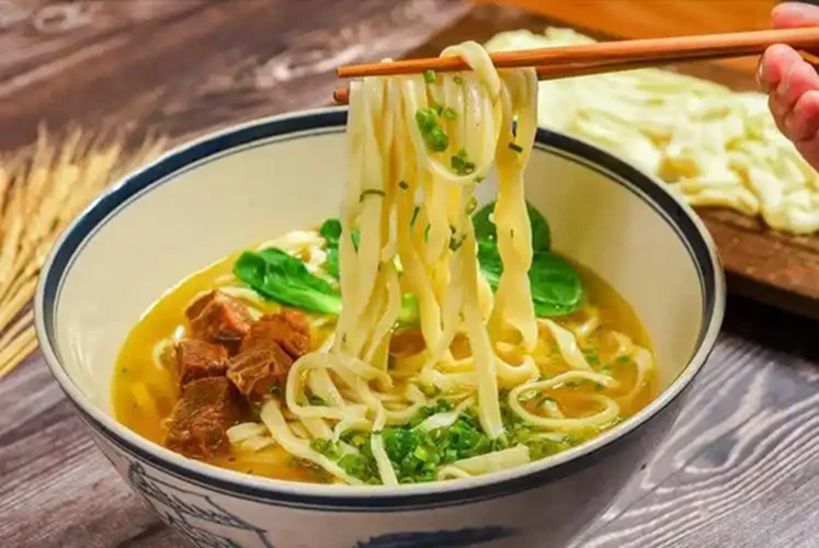 Người ăn mì thường xuyên vào bữa sáng, sau 1 tháng, cơ thể có thể xuất hiện 3 thay đổi- Ảnh 1.