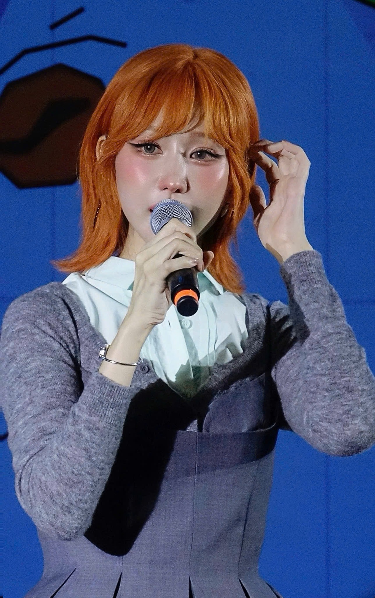 Tóc Tiên gọi Min là chị CĐM ngã ngửa vì bị nhan sắc không tuổi đánh lừa: Visual "vừa Việt vừa Nhật vừa Hàn" thế này xem lại ảnh quá khứ nhiều người hẳn bất ngờ lắm- Ảnh 7.