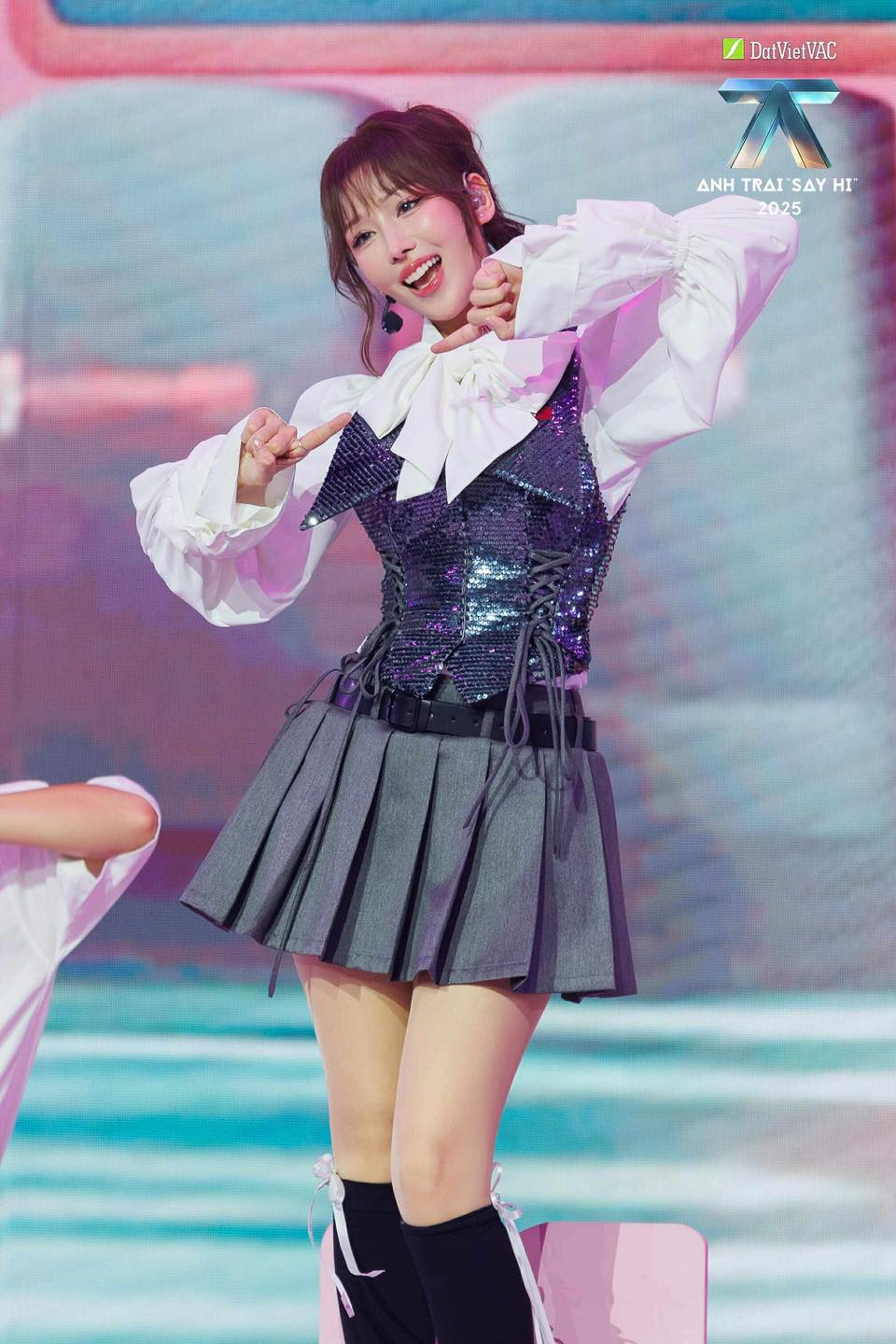 Tóc Tiên gọi Min là chị CĐM ngã ngửa vì bị nhan sắc không tuổi đánh lừa: Visual "vừa Việt vừa Nhật vừa Hàn" thế này xem lại ảnh quá khứ nhiều người hẳn bất ngờ lắm- Ảnh 10.