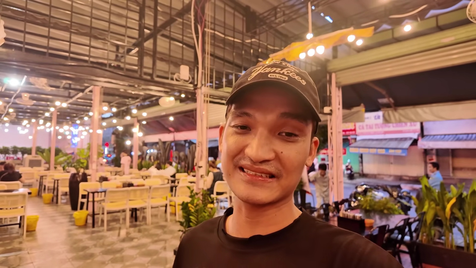 Nam diễn viên Hải Dương bỏ tiền tỷ mở quán TP.HCM, mặt tiền 95 triệu/tháng- Ảnh 2.