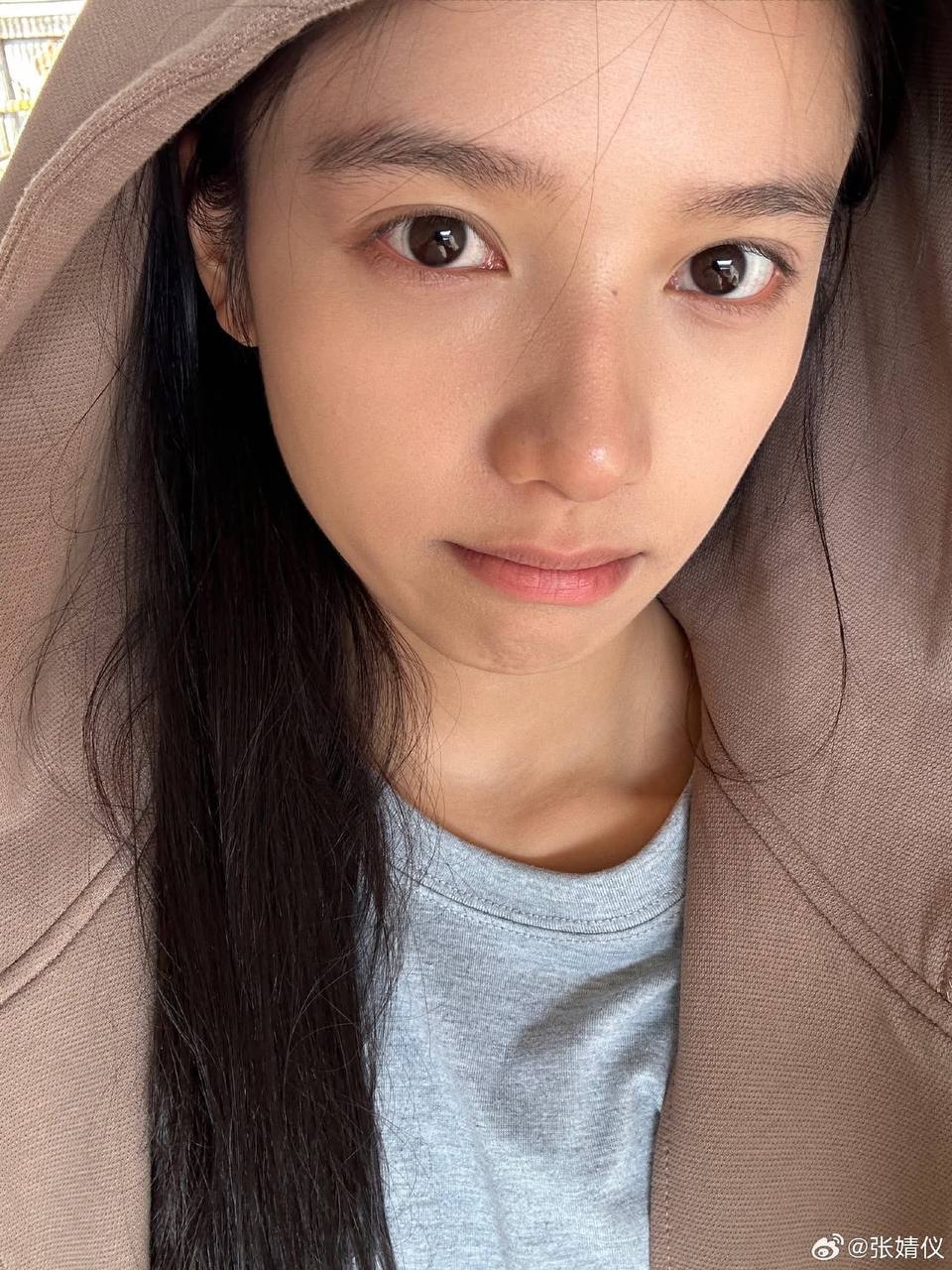 Xuất hiện nữ thần mặt mộc mới- Ảnh 9. Xuất hiện nữ thần mặt mộc mới- Ảnh 9.