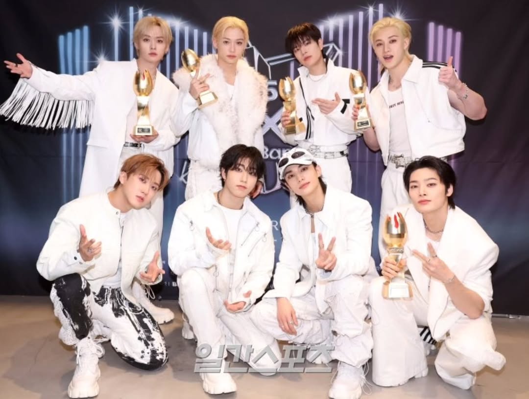 Động thái gây bão của dàn mỹ nam hot nhất showbiz ngay giữa sự kiện lớn- Ảnh 4. Động thái gây bão của dàn mỹ nam hot nhất showbiz ngay giữa sự kiện lớn- Ảnh 4.