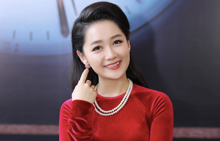 BTV trẻ nhất dẫn Thời sự của VTV từng là thủ khoa, lọt top 10 Hoa hậu Việt Nam- Ảnh 2.