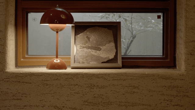 Vợ chồng nghệ sĩ 9x tự thiết kế mái ấm như hang động, thô mộc, nguyên sơ: Nhà là nơi để được bao bọc và bình yên- Ảnh 5. Vợ chồng nghệ sĩ 9x tự thiết kế mái ấm như hang động, thô mộc, nguyên sơ: Nhà là nơi để được bao bọc và bình yên- Ảnh 5.