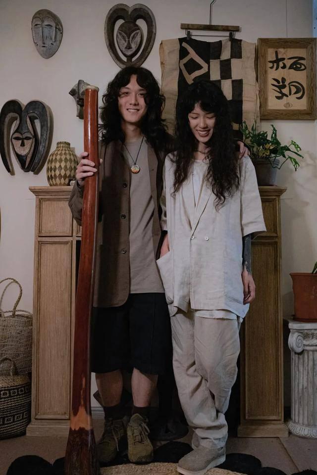 Vợ chồng nghệ sĩ 9x tự thiết kế mái ấm như hang động, thô mộc, nguyên sơ: Nhà là nơi để được bao bọc và bình yên- Ảnh 7. Vợ chồng nghệ sĩ 9x tự thiết kế mái ấm như hang động, thô mộc, nguyên sơ: Nhà là nơi để được bao bọc và bình yên- Ảnh 7.