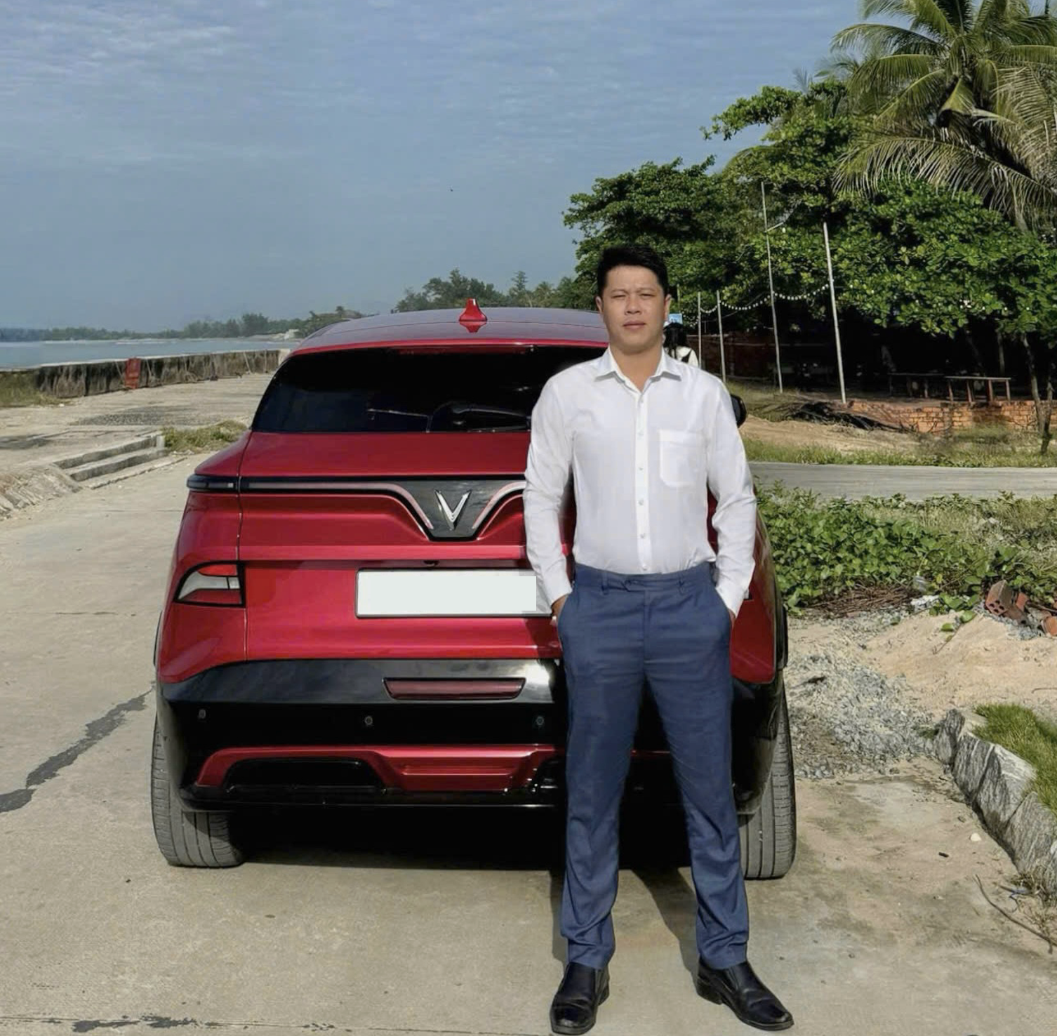 VinFast VF 6 giúp ông chủ cửa hàng điện nước “nhân đôi thu nhập” sau vài tháng và sắm thêm hai xe mới- Ảnh 3. VinFast VF 6 giúp ông chủ cửa hàng điện nước “nhân đôi thu nhập” sau vài tháng và sắm thêm hai xe mới- Ảnh 3.